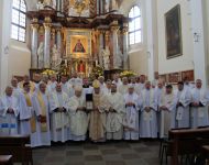 Kaišiadorių vyskupai ir kunigai meldėsi Trakų bazilikoje